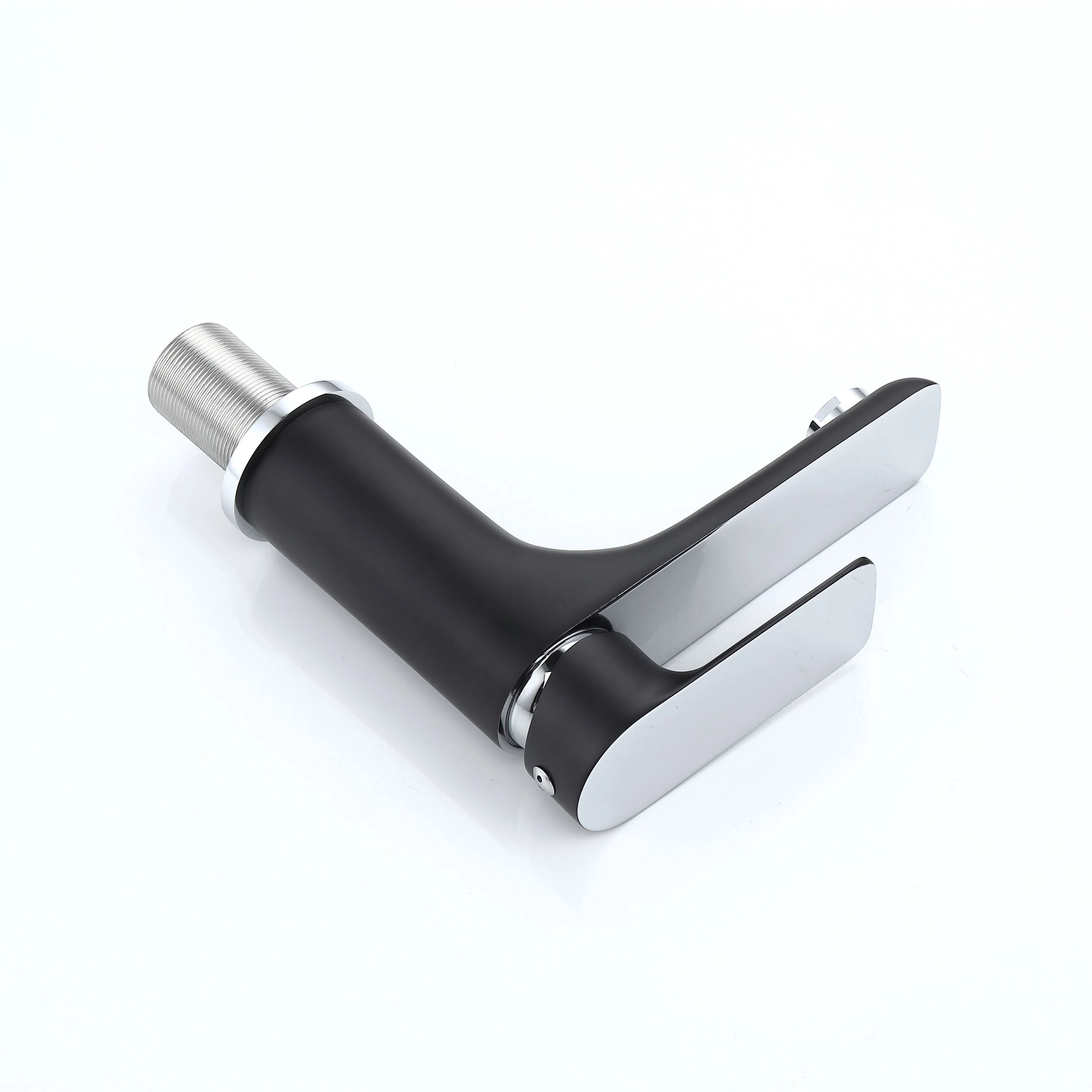 Design bateria umywalkowa 4024CB - Image 3