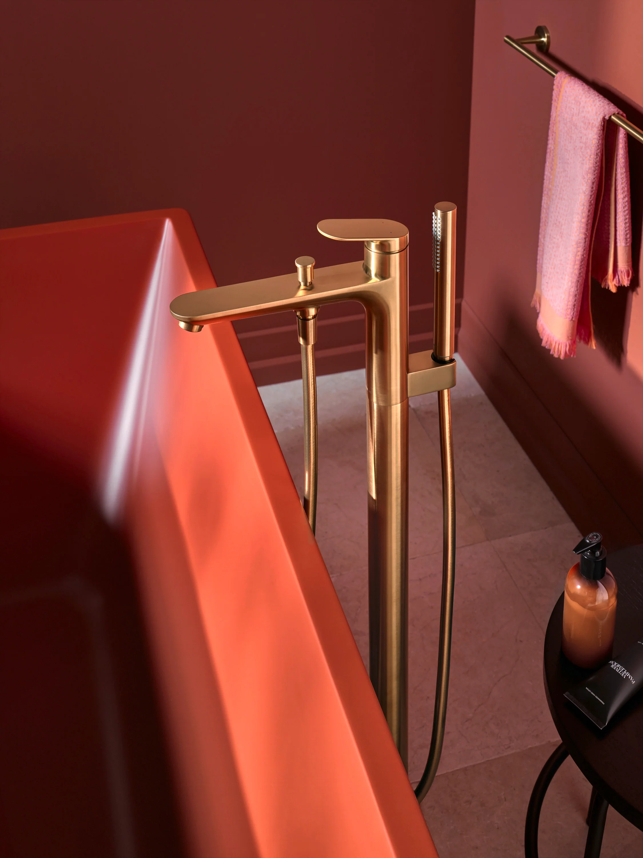 Jednouchwytowa bateria wannowa stojąca Duravit Wave - Image 10